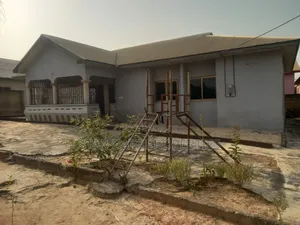 5bdrm House in Fawoade Bampenase, Kumasi Metropolitan for sale