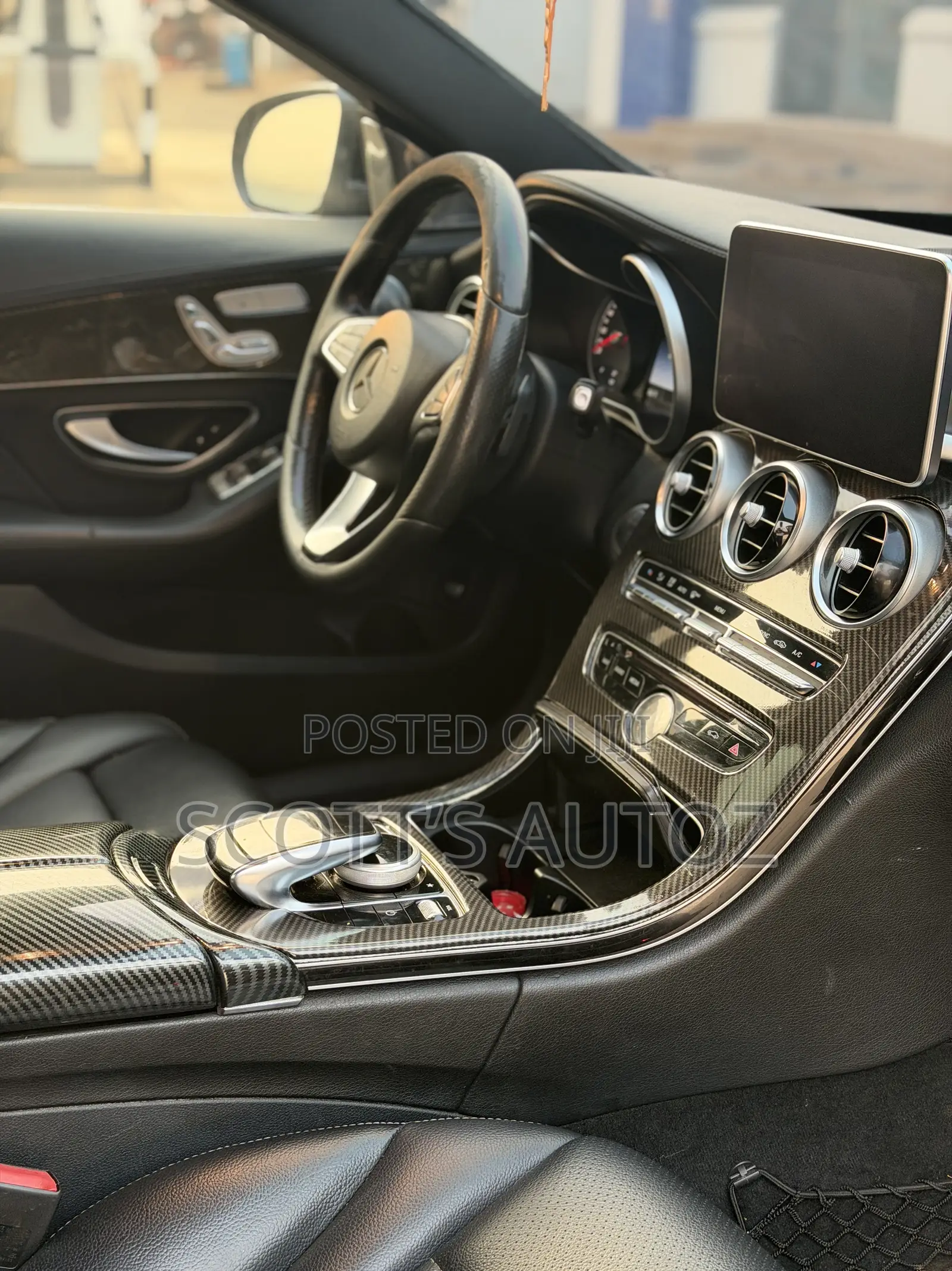 Mercedes-Benz C300 2016 Black