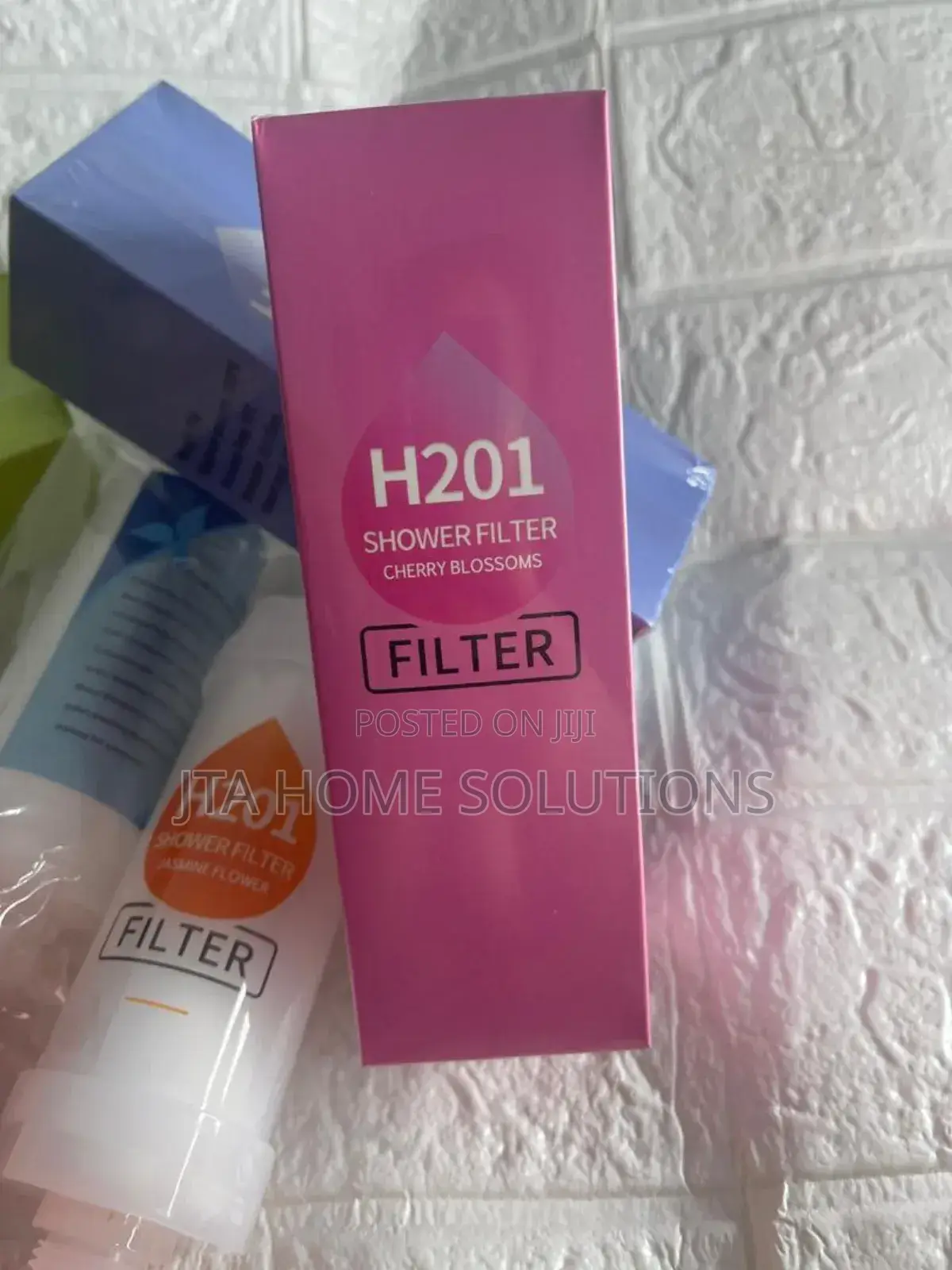 H201 Shower Filter. Removes Chlorine Hard Water. For Skin Hair