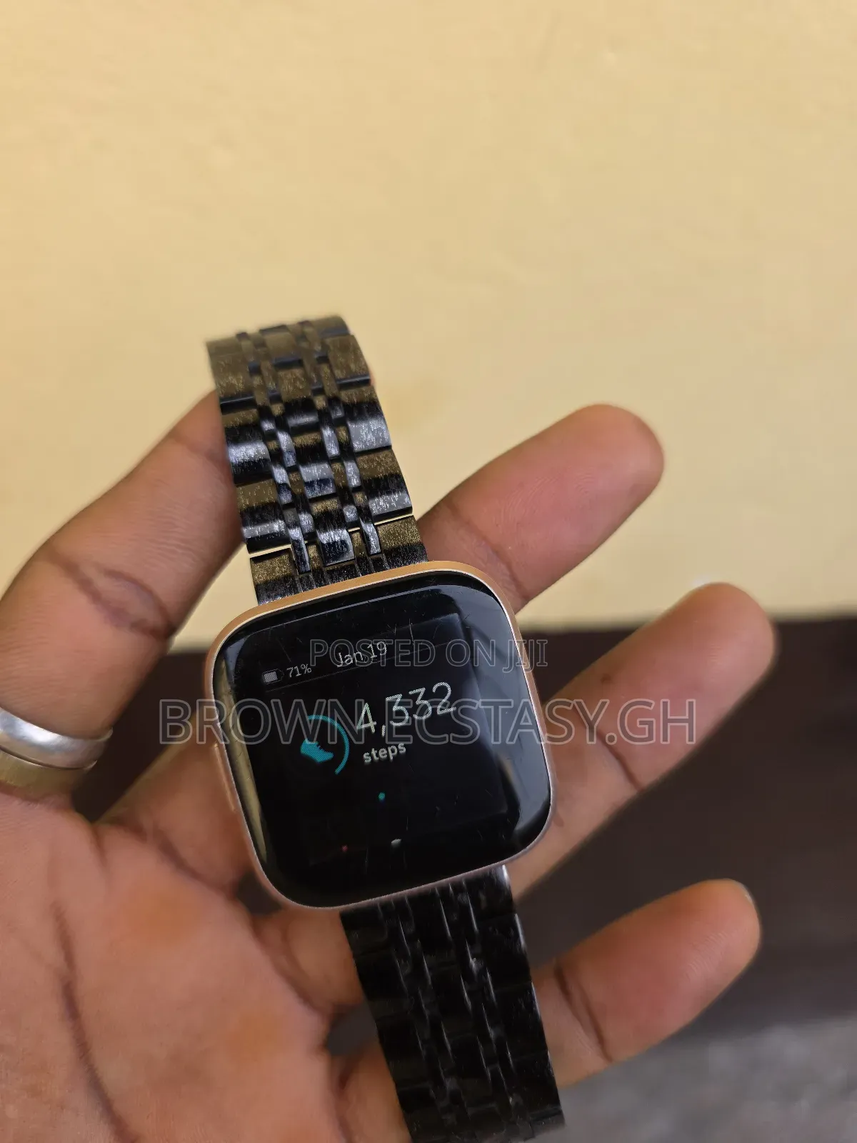 Fitbit Versa 2