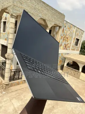 Laptop Dell XPS 15 (9530) 16GB Intel Core I5 SSD 512GB