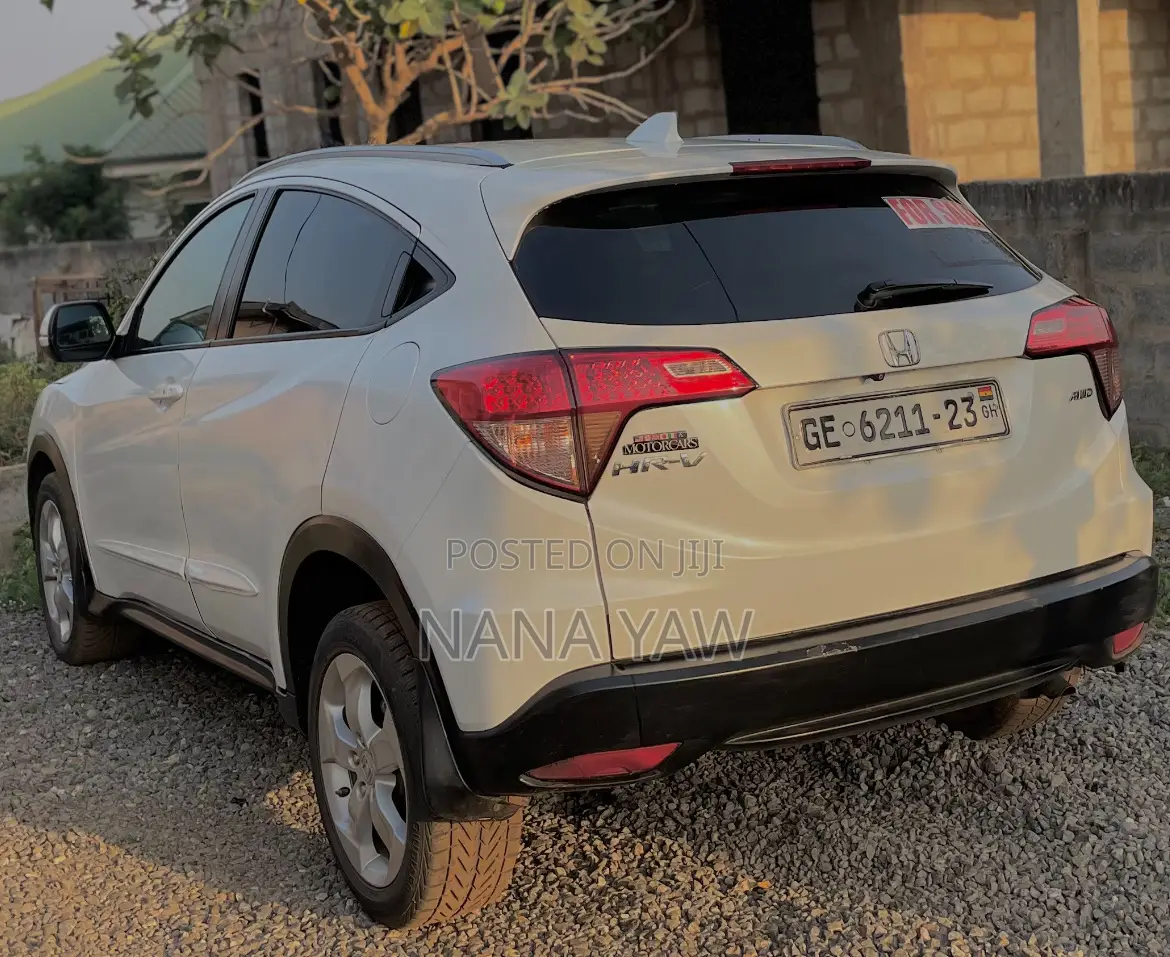 Honda HR-V 4dr SUV (1.5L 4cyl CVT) 2016 White