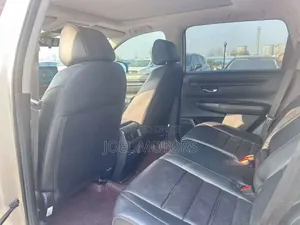 Honda CR-V EX-L AWD 2023 Gold