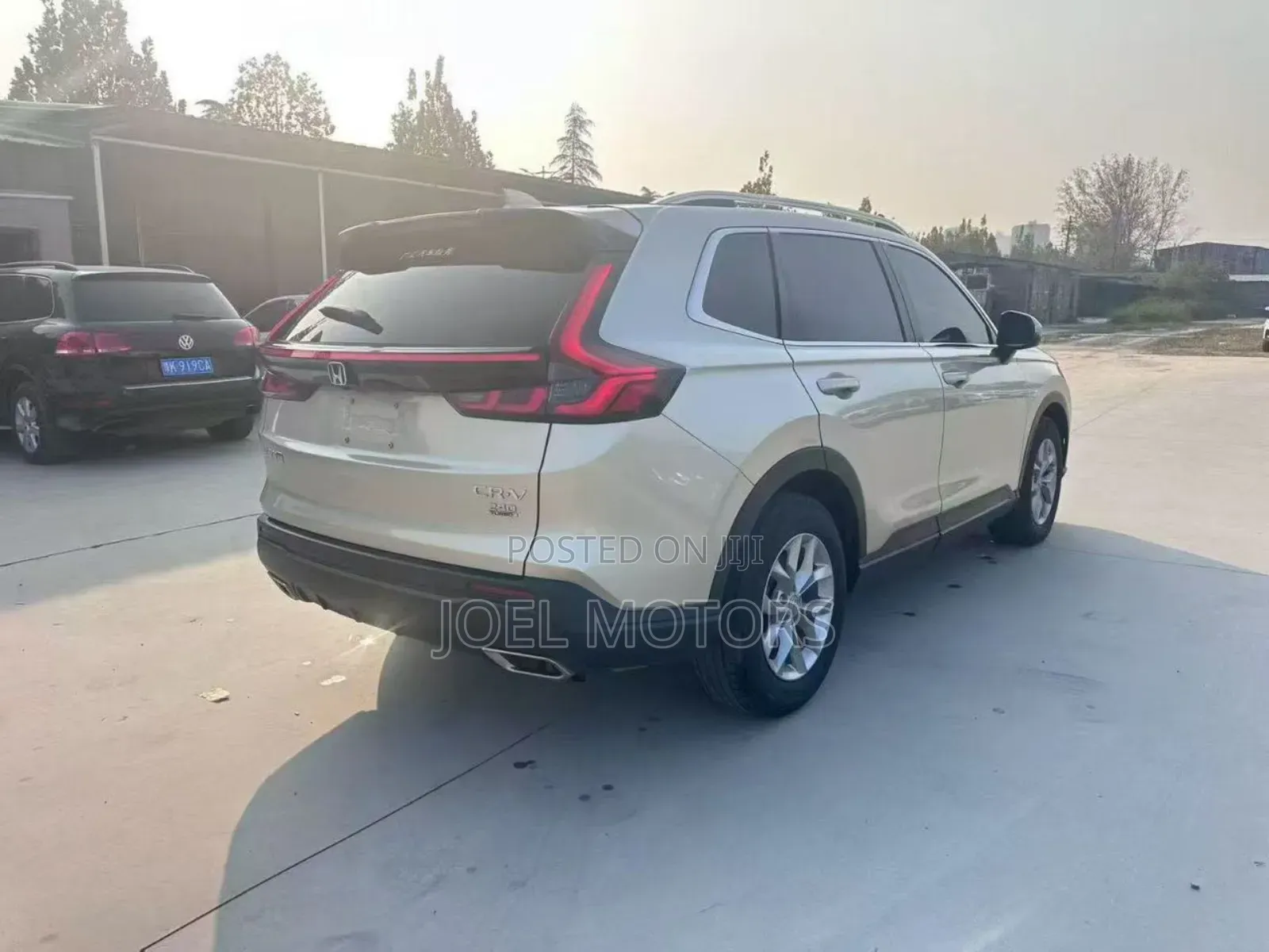 Honda CR-V EX-L AWD 2023 Gold