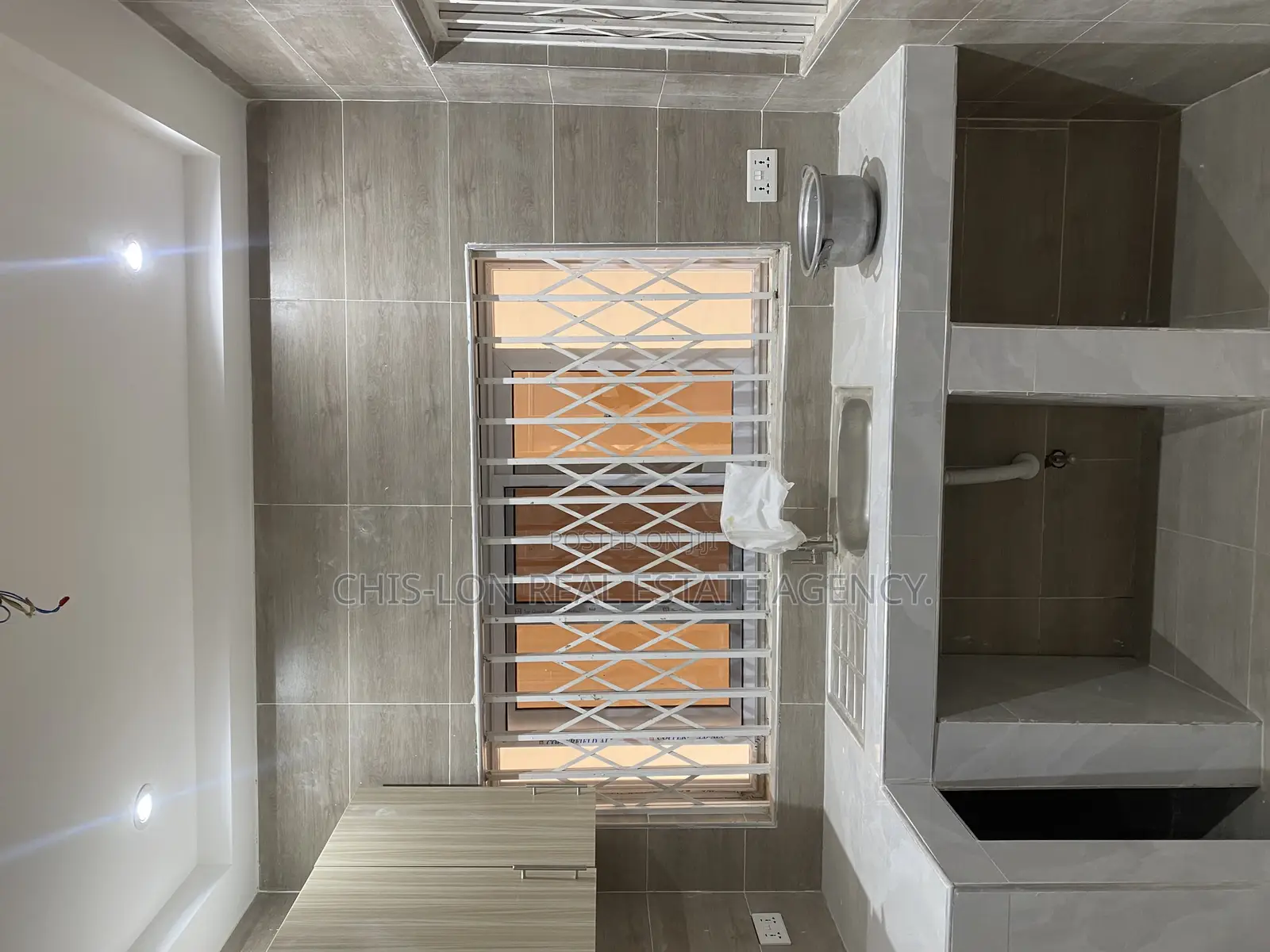 1bdrm Apartment in Chis-Lon Global, Ga South Municipal for rent