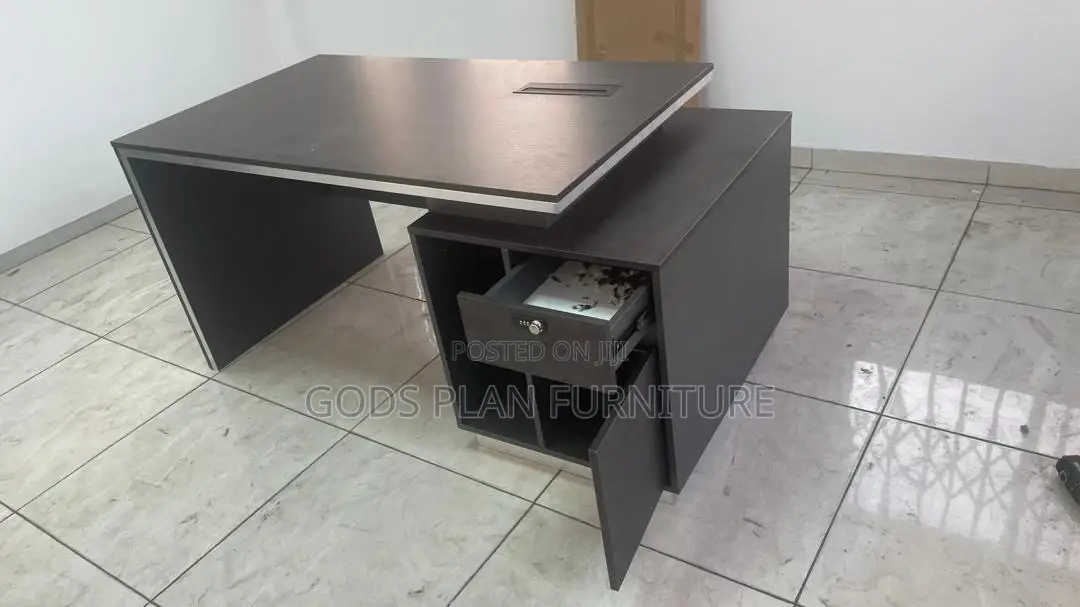 Advance Office Desk