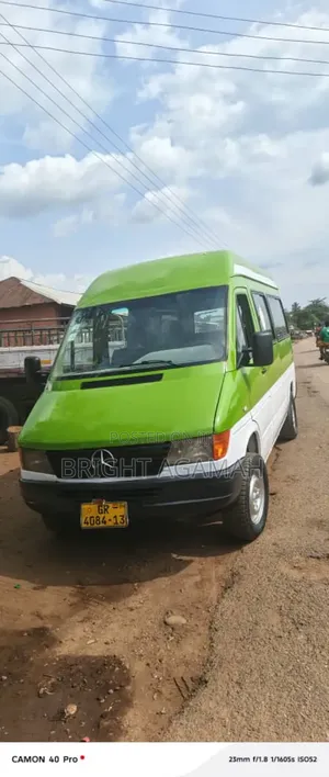 Mercedes-Benz Sprinter 2009 Green