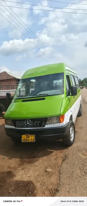 Mercedes-Benz Sprinter 2009 Green