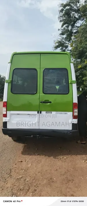 Mercedes-Benz Sprinter 2009 Green