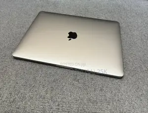 Laptop Apple MacBook 2020 16GB Intel Core I5 SSD 256GB