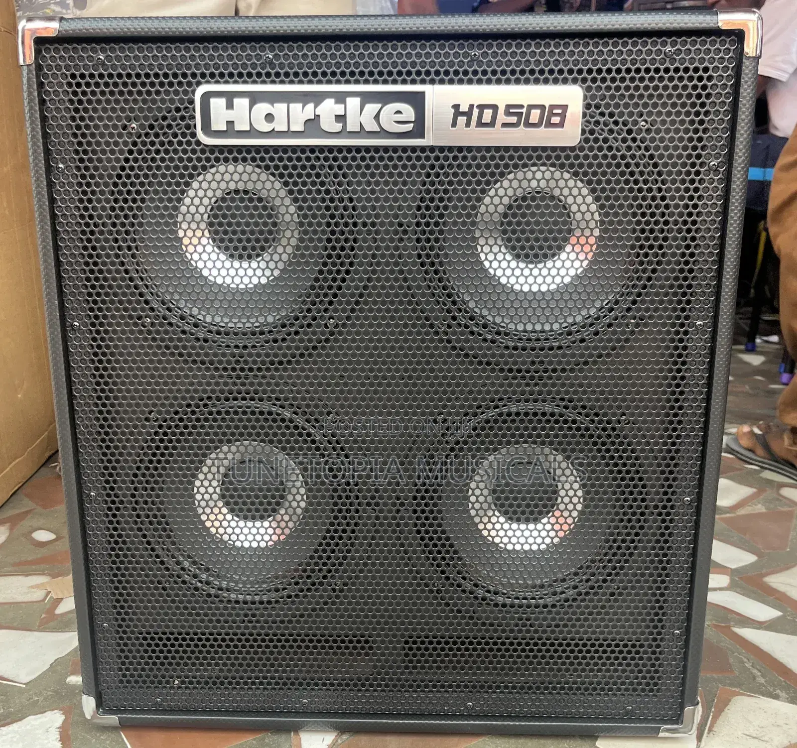 Hartke Hd508 Bass Combo Amplifier.