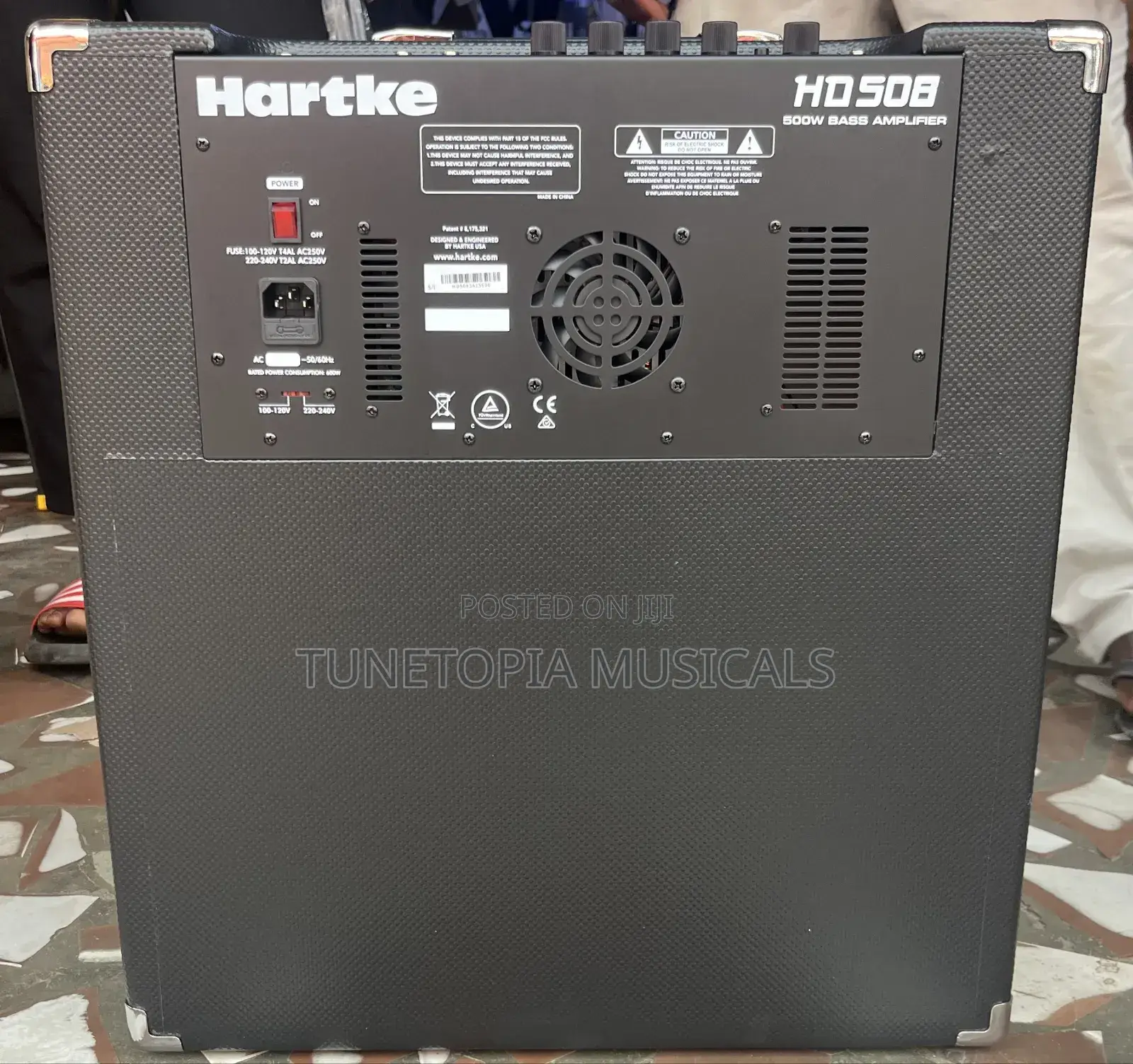 Hartke Hd508 Bass Combo Amplifier.