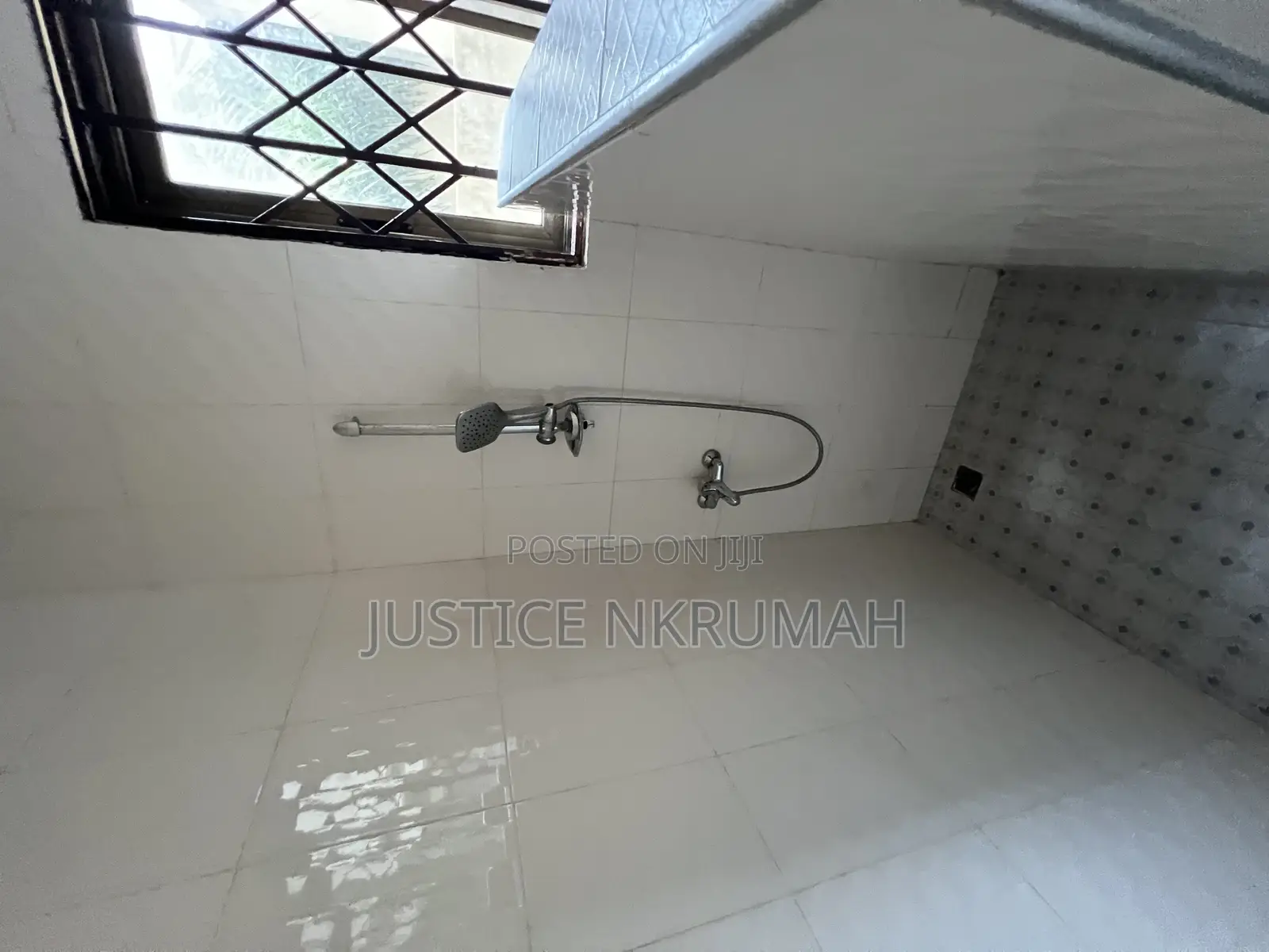 3bdrm Apartment in Mr Justice Estate, Kasoa for rent