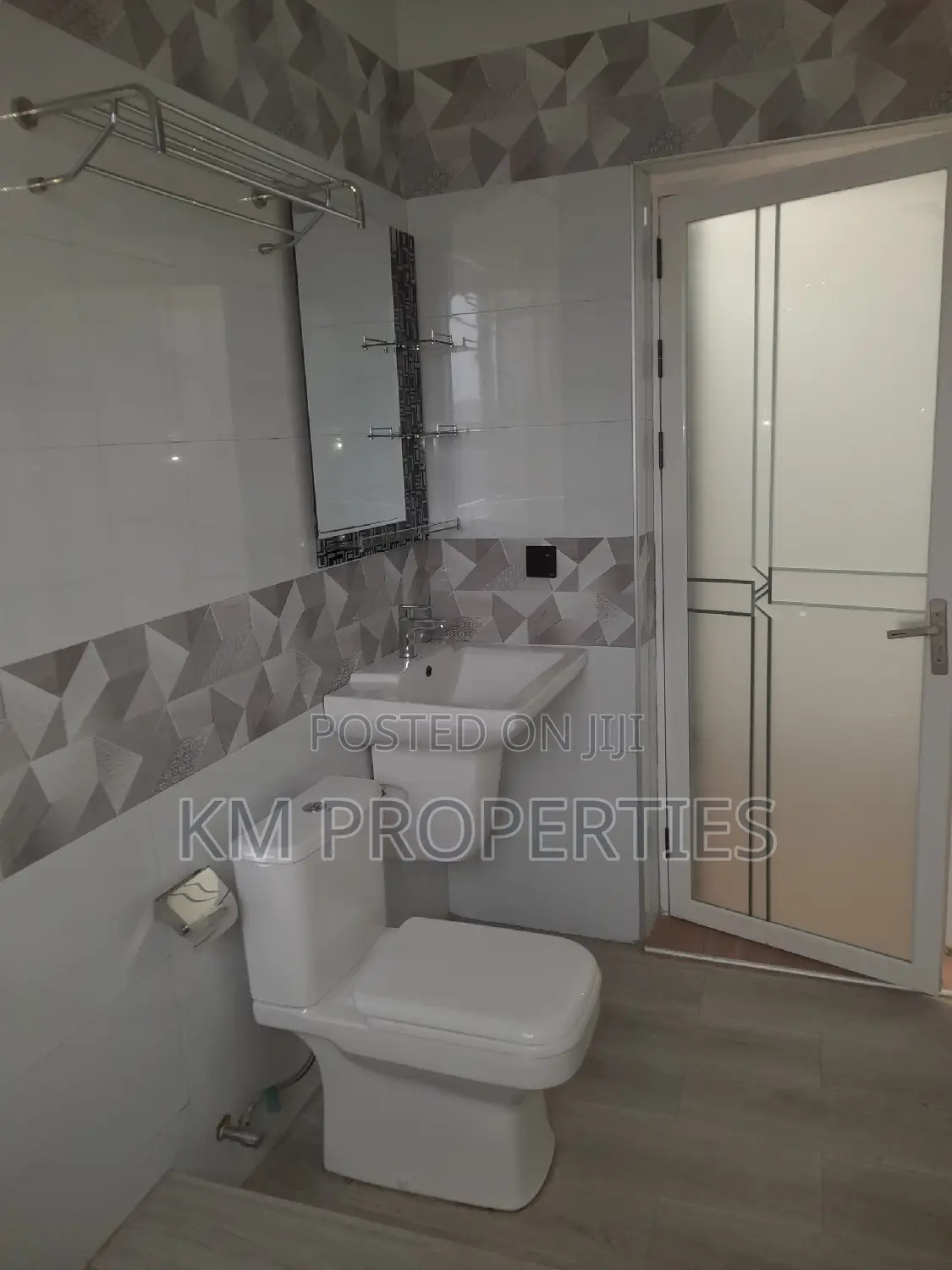 2bdrm Apartment in North Legon for rent