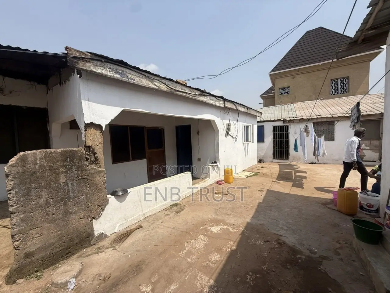 9bdrm House in Sowutuom, Israel Park for sale
