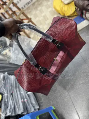 Pure Leather Quality Stock Large Size Duffle Traveling Bag.