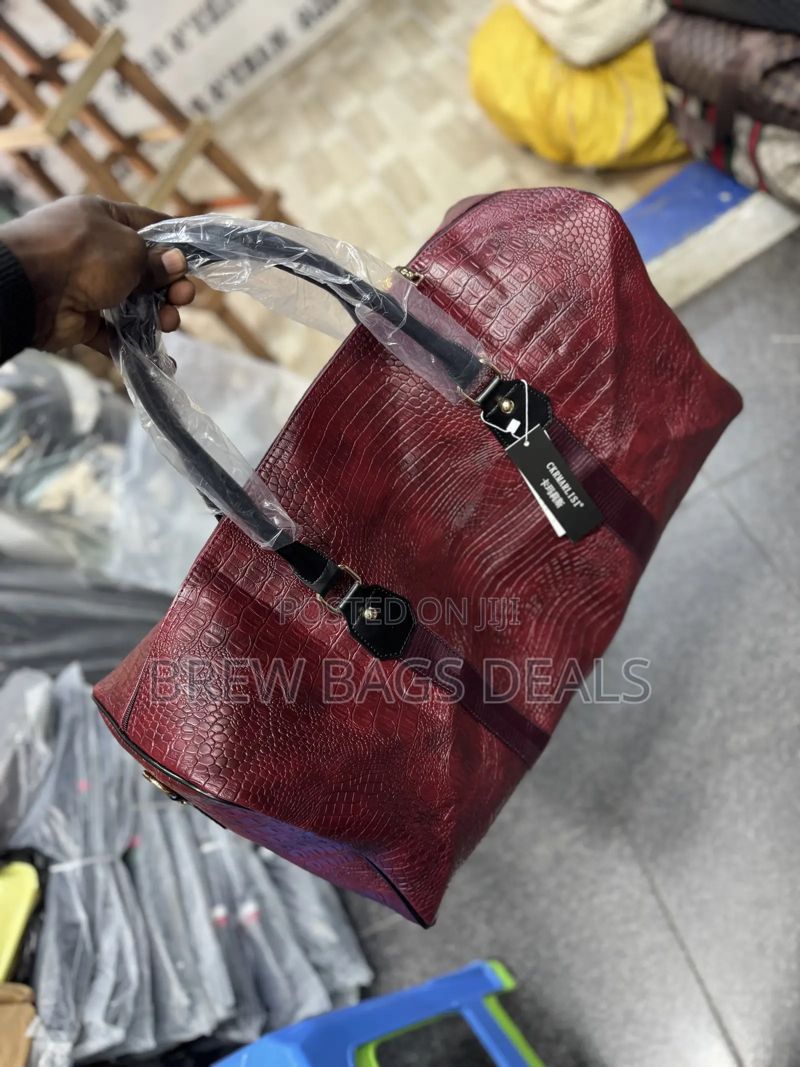 Pure Leather Quality Stock Large Size Duffle Traveling Bag.