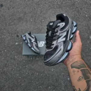 New Balance 2000 Black