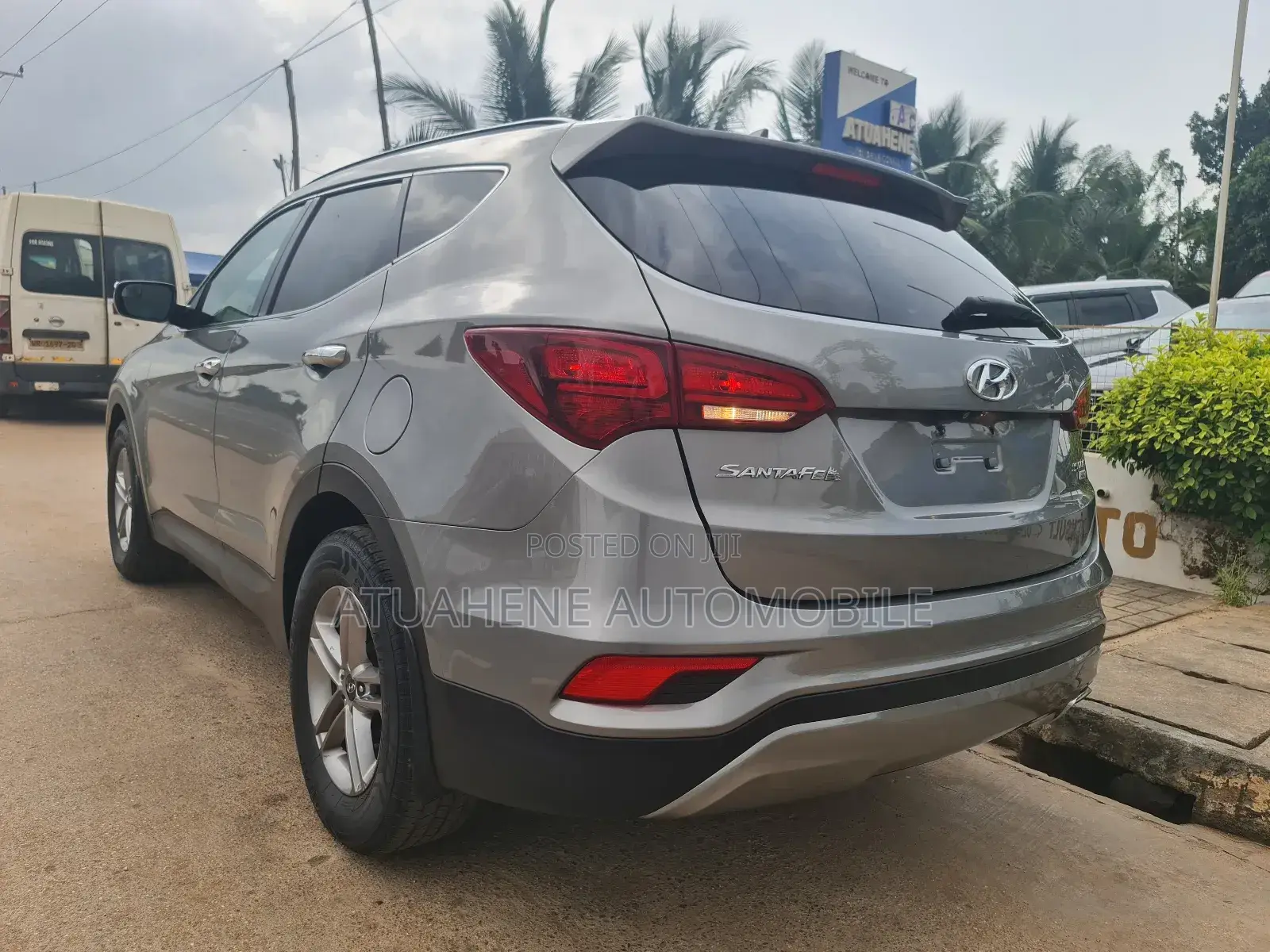 Hyundai Santa Fe SE AWD 2017 Gray