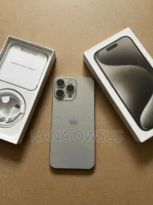 Apple iPhone 15 Pro Max 256 GB Silver