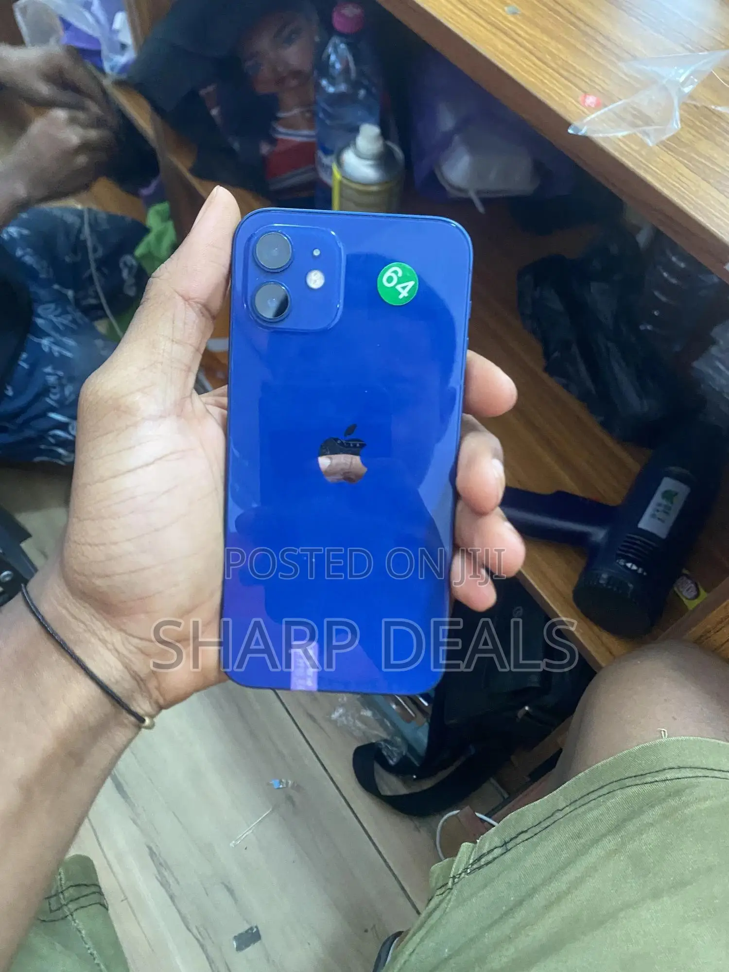 New Apple iPhone 12 64 GB Blue
