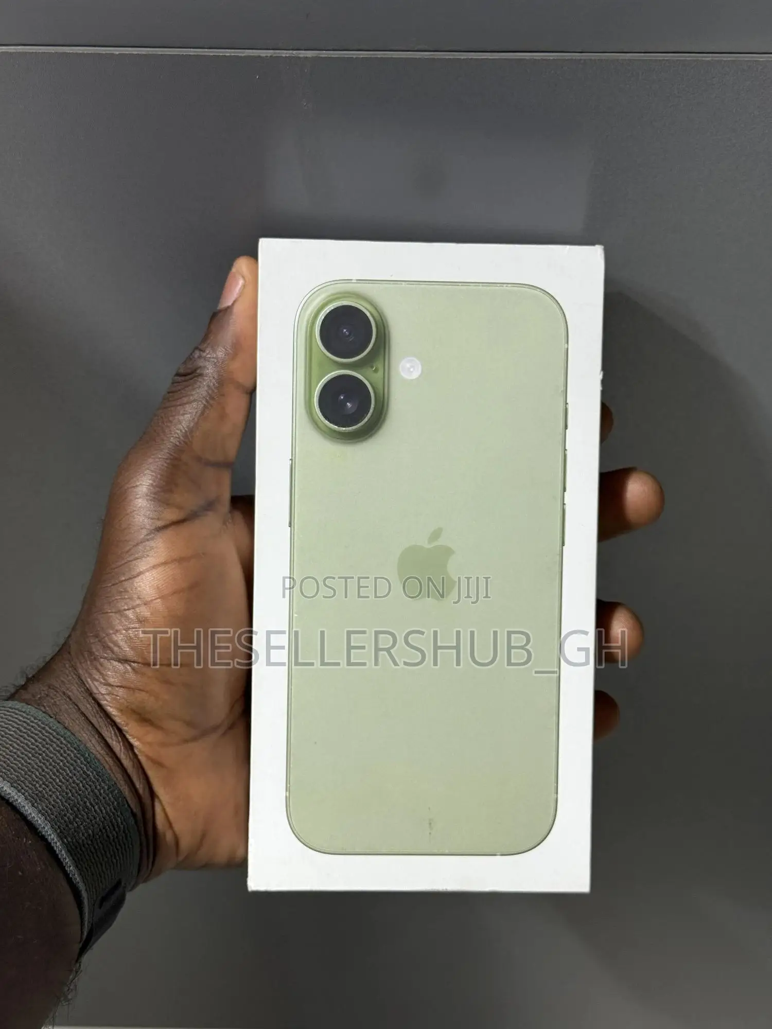 New Apple iPhone 17 256 GB Green