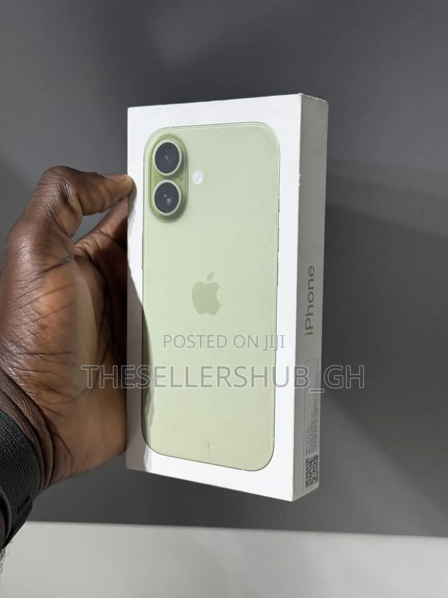 New Apple iPhone 17 256 GB Green
