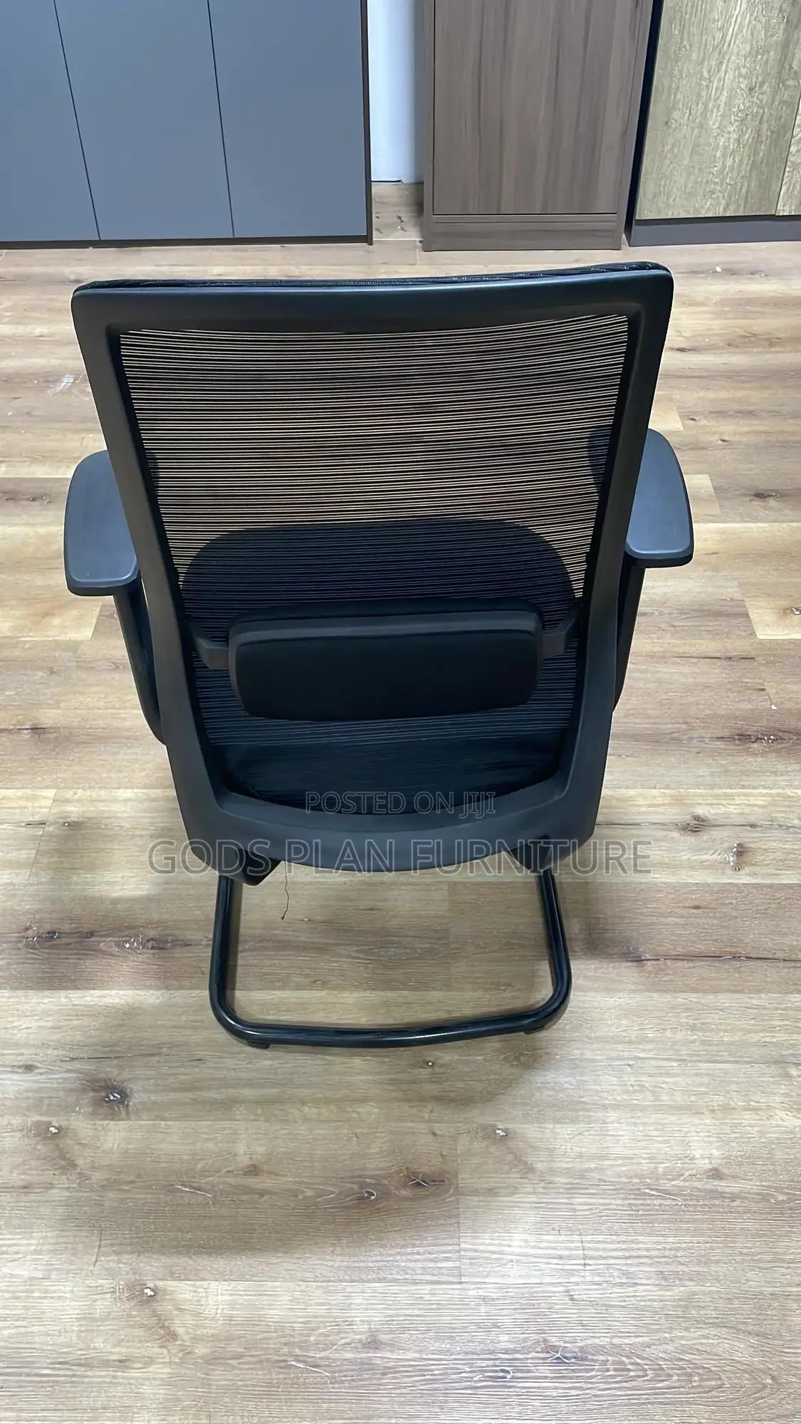 Vivo Visitors Chair