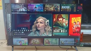 TCL Smart Tv 43inches Tv!*