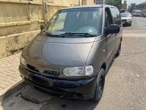 Nissan Serena 2000 Gray