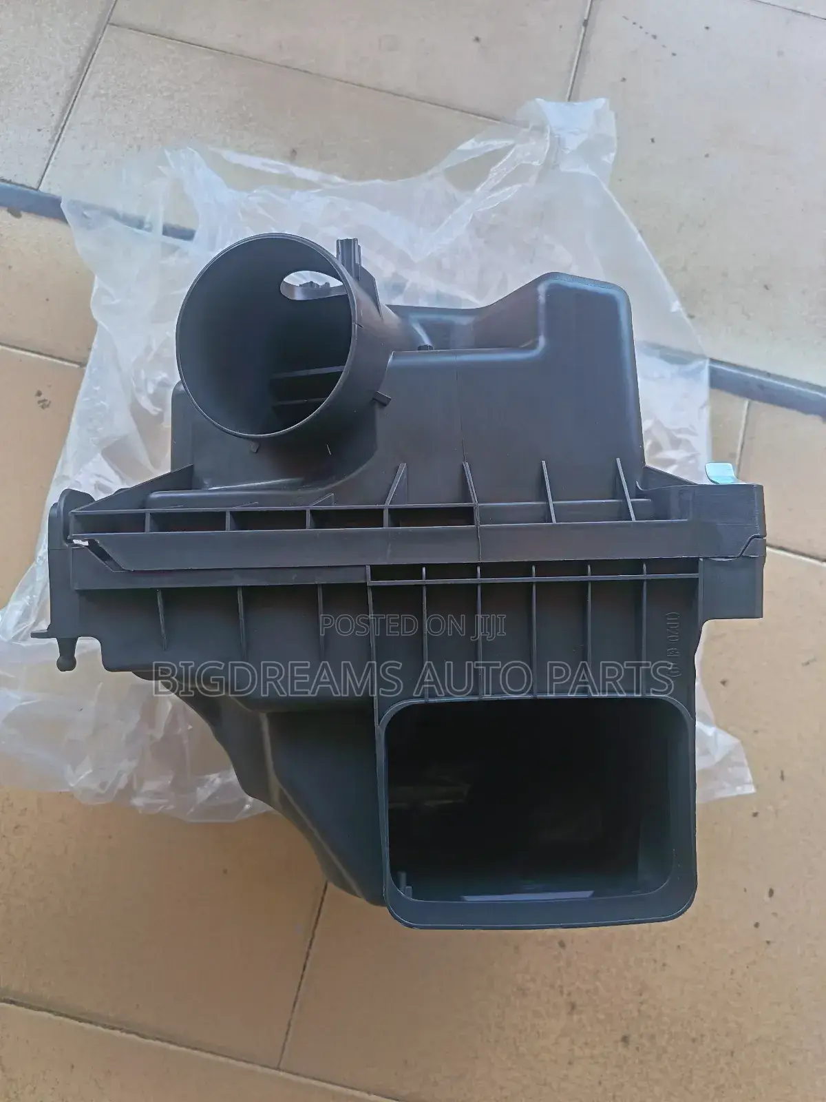 Toyota Rav 4 19 - 23 Air Cleaner Box