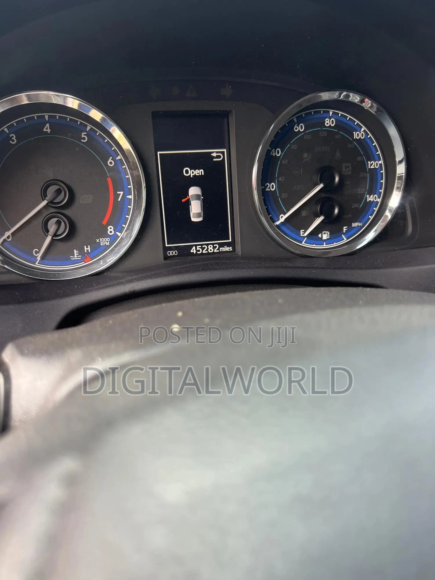 Toyota Corolla SE Special Edition 4dr Sedan (1.8L 4cyl CVT) 2017 Gray