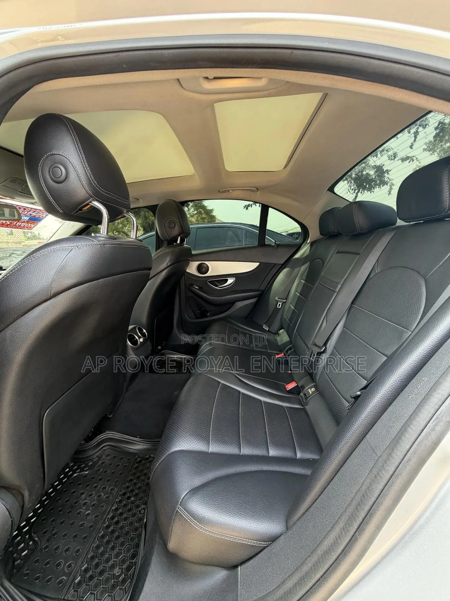 Mercedes-Benz C300 Sport 4Matic Sedan AWD (2.0L 4cyll 7A) 2016 Silver