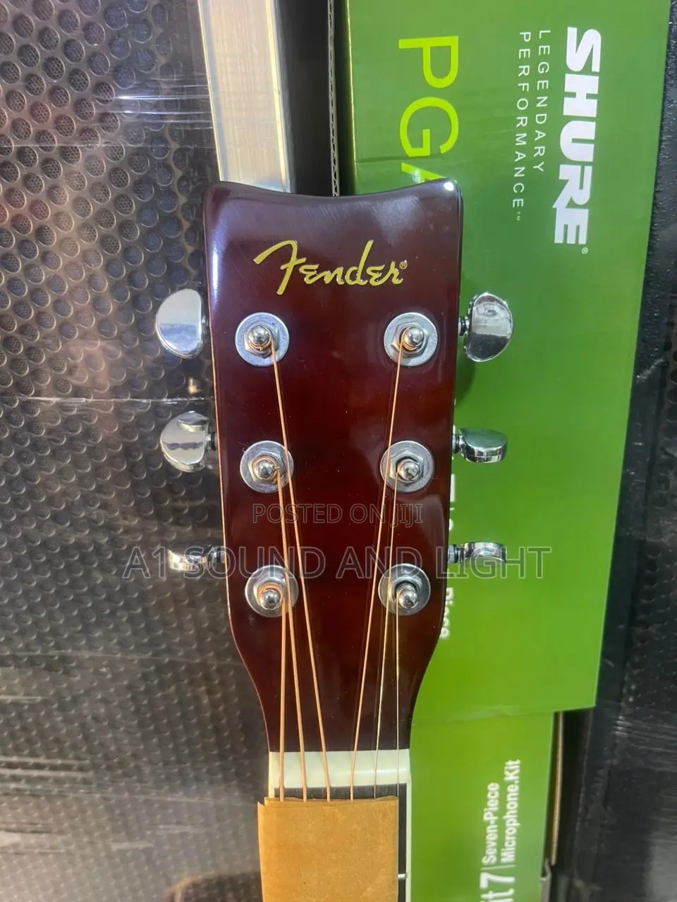 Fender Semi-Acoustic Guitar - Free Pick