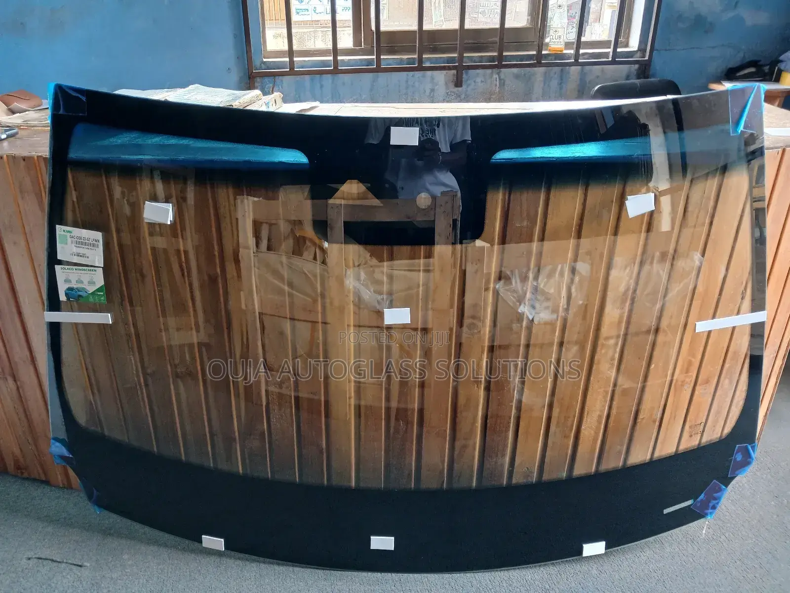 2017 Trumpchi Gs8 Windscreen Available