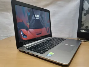 Laptop Asus K50AB 8GB Intel Core I7 HDD 1T