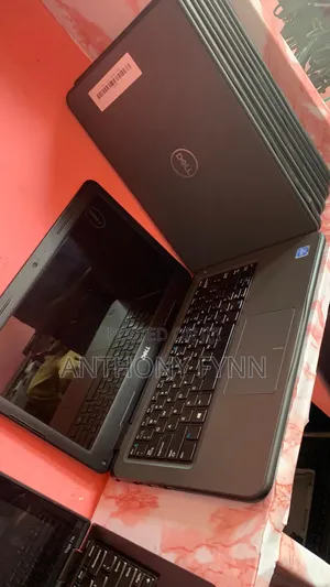 Laptop Dell Latitude 3310 4GB Intel Celeron SSD 128GB