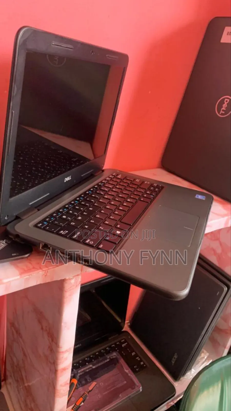 Laptop Dell Latitude 3310 4GB Intel Celeron SSD 128GB