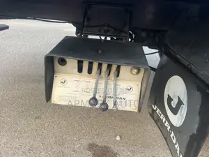 Tow Truck Flat Bed Automatic 2007