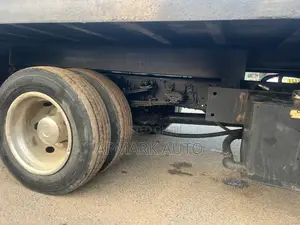 Tow Truck Flat Bed Automatic 2007