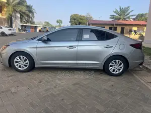 Hyundai Elantra SE 2020 Silver