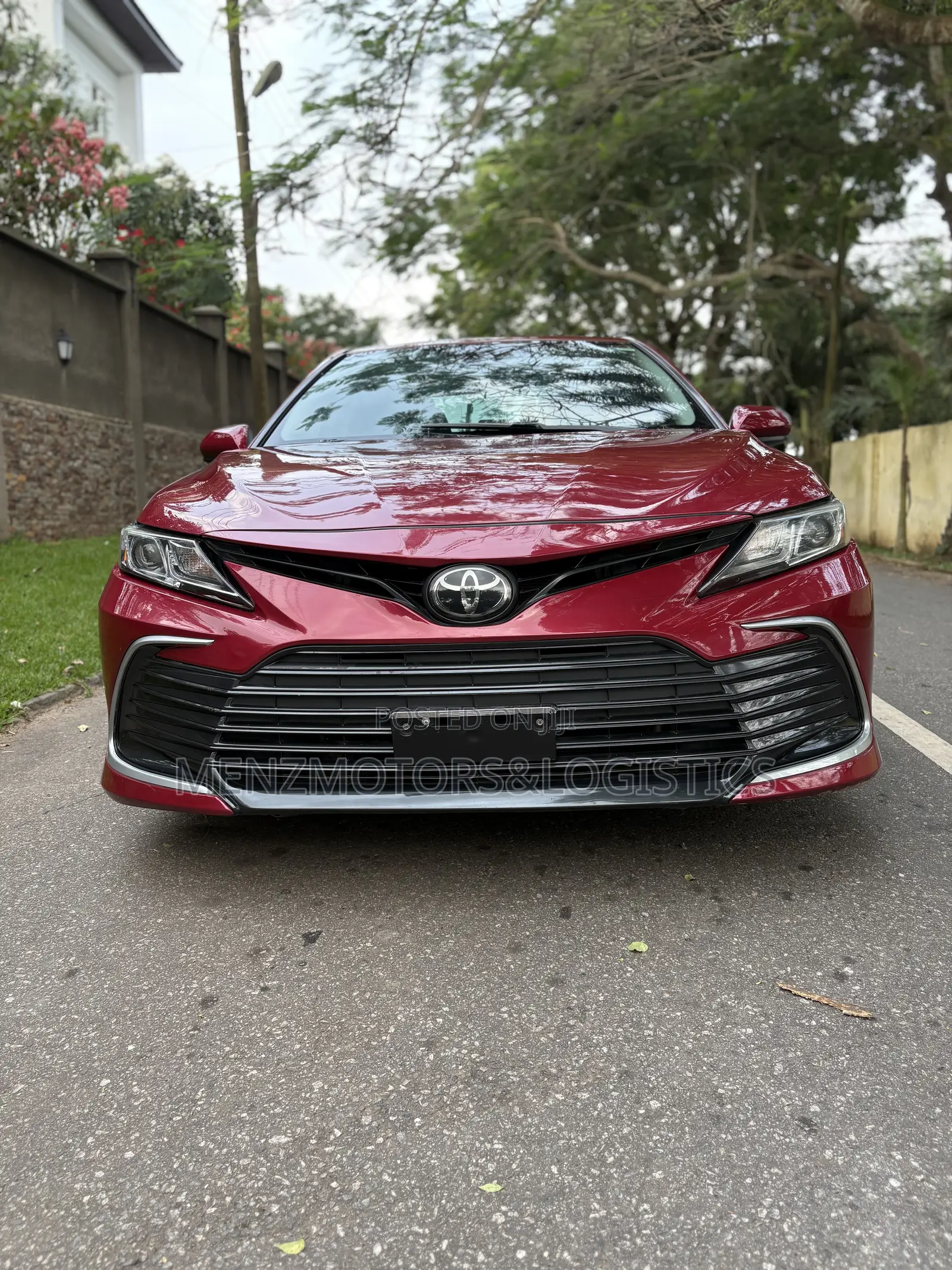 Toyota Camry LE FWD 2020 Burgundy