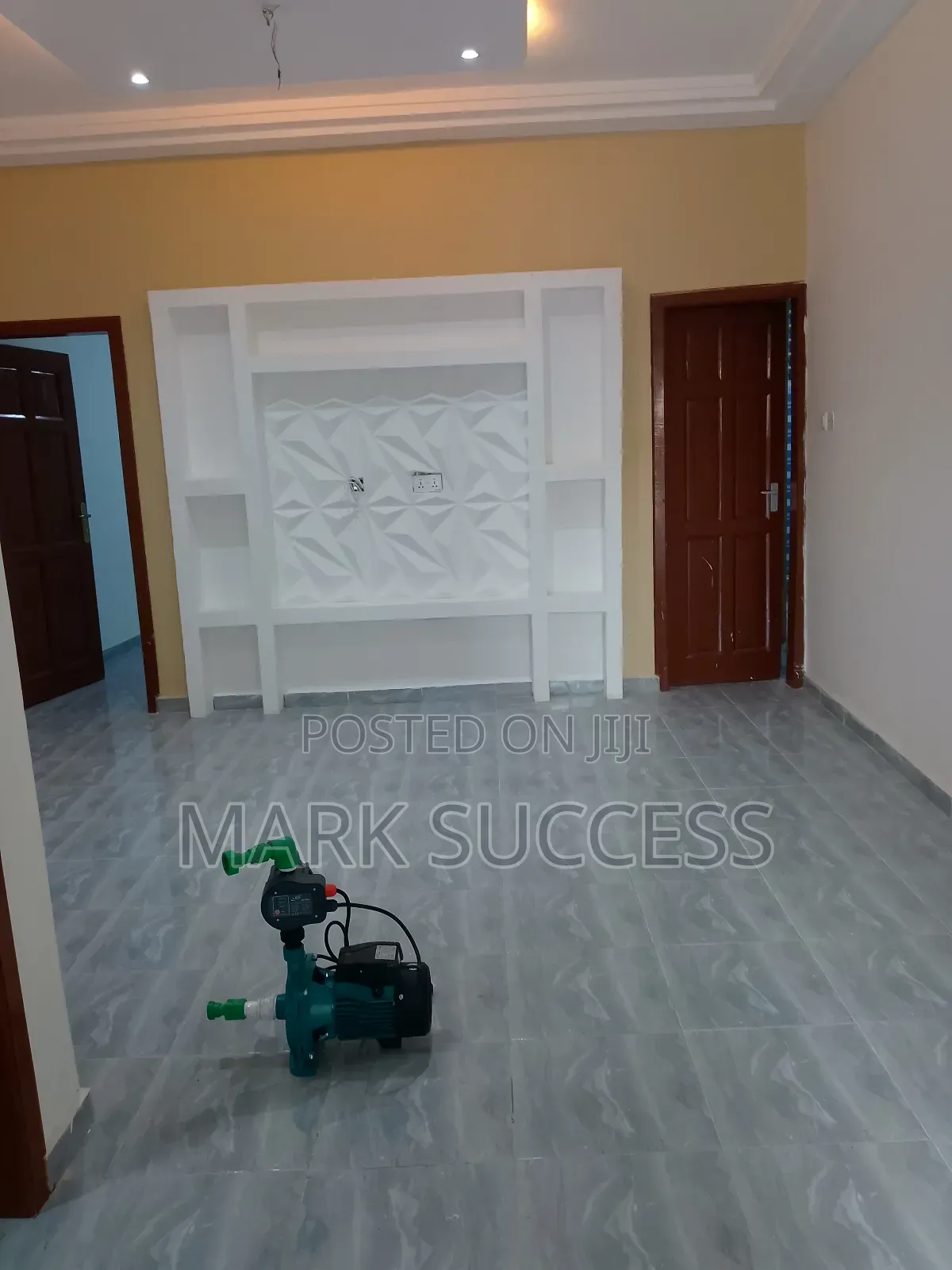 1bdrm Apartment in Toll Booth for rent