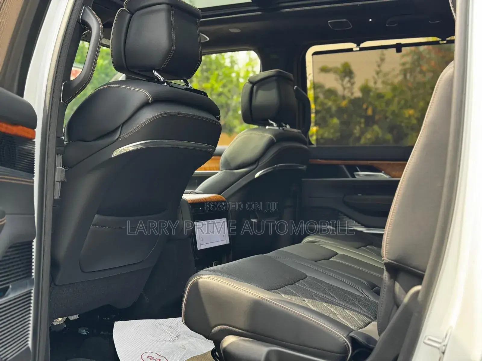 Jeep Grand Wagoneer Series III Obsidian 4WD 2023 White