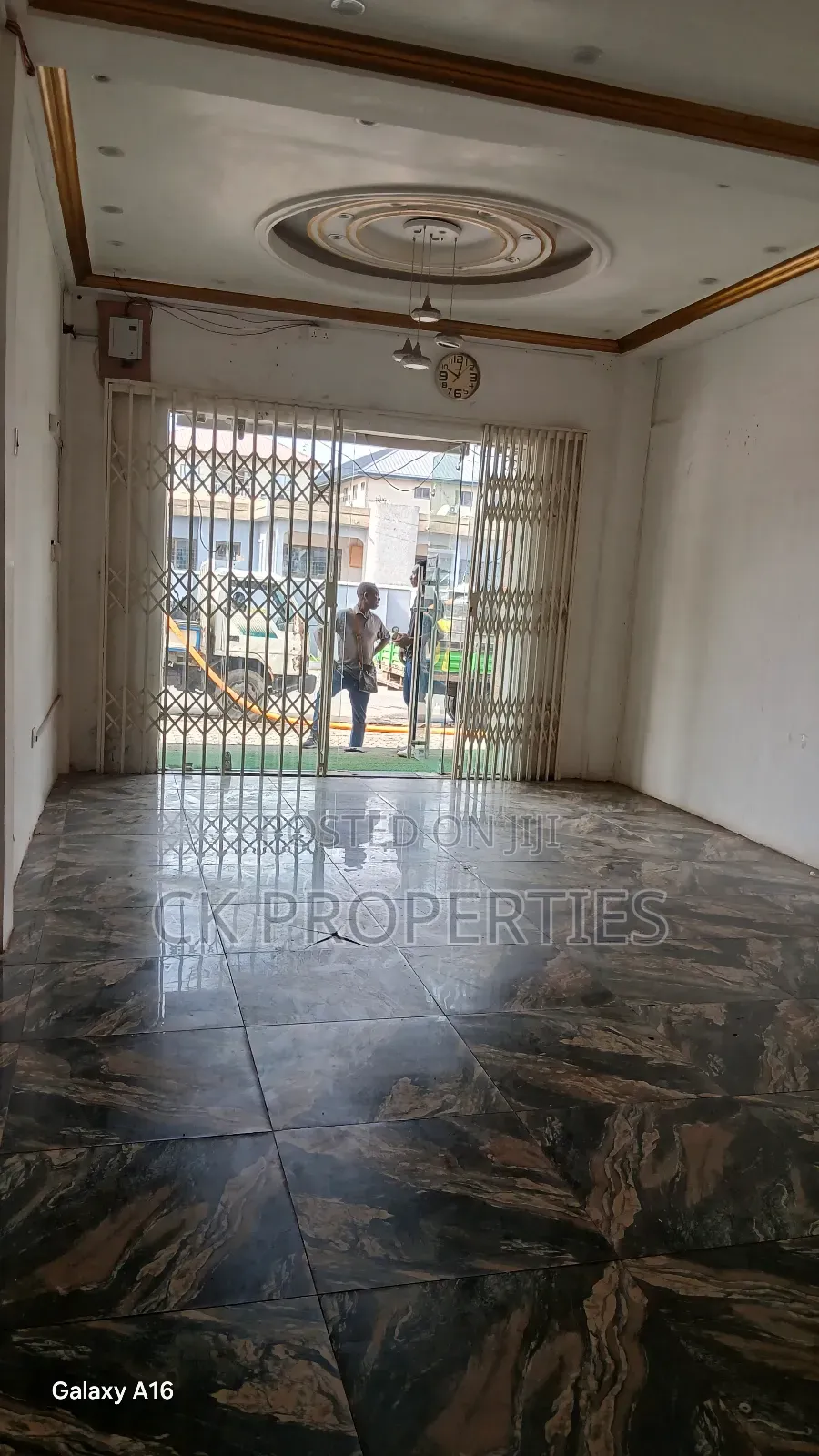 Shop or Office Space