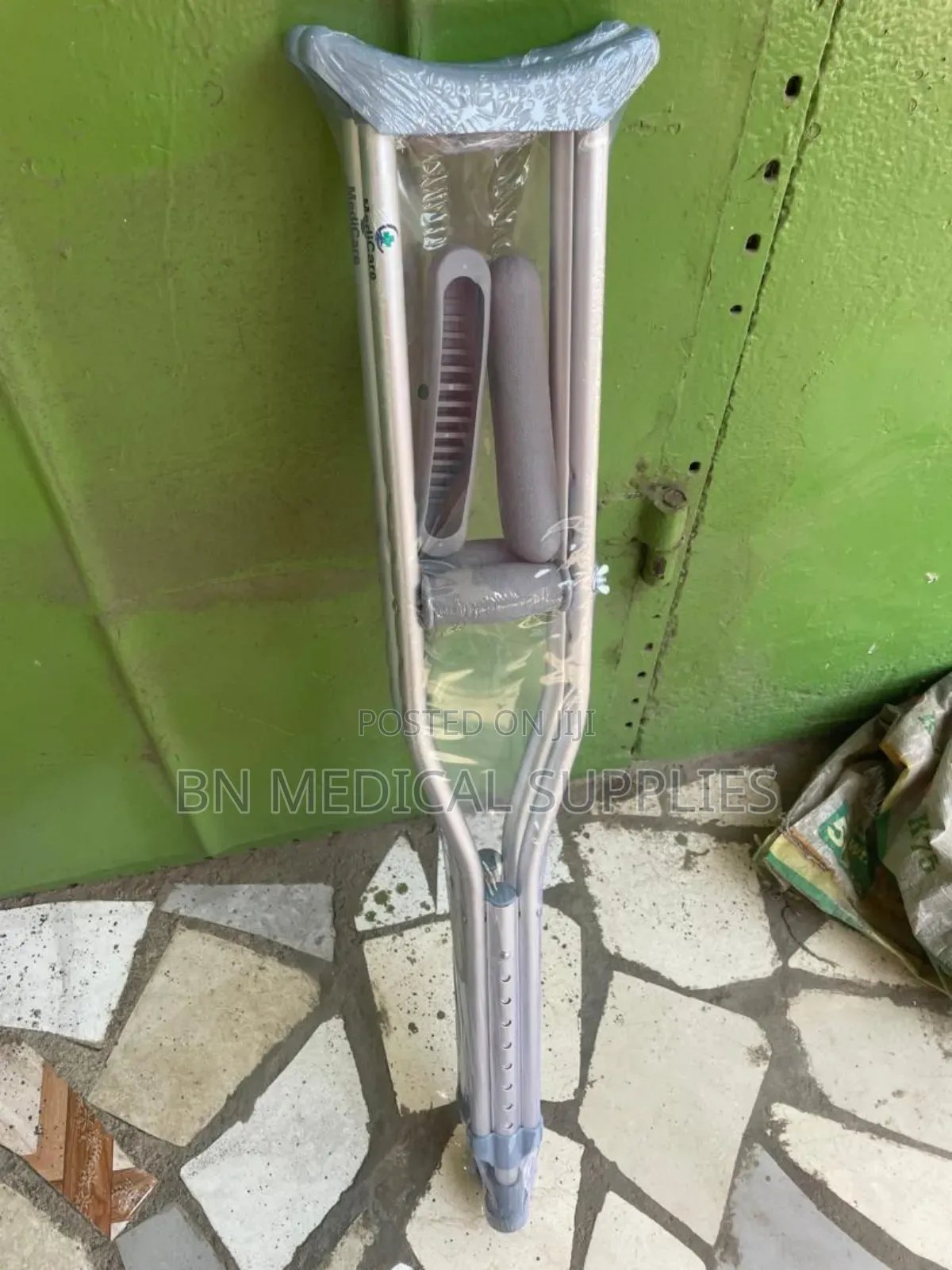 Armpit Crutches . All Sizes