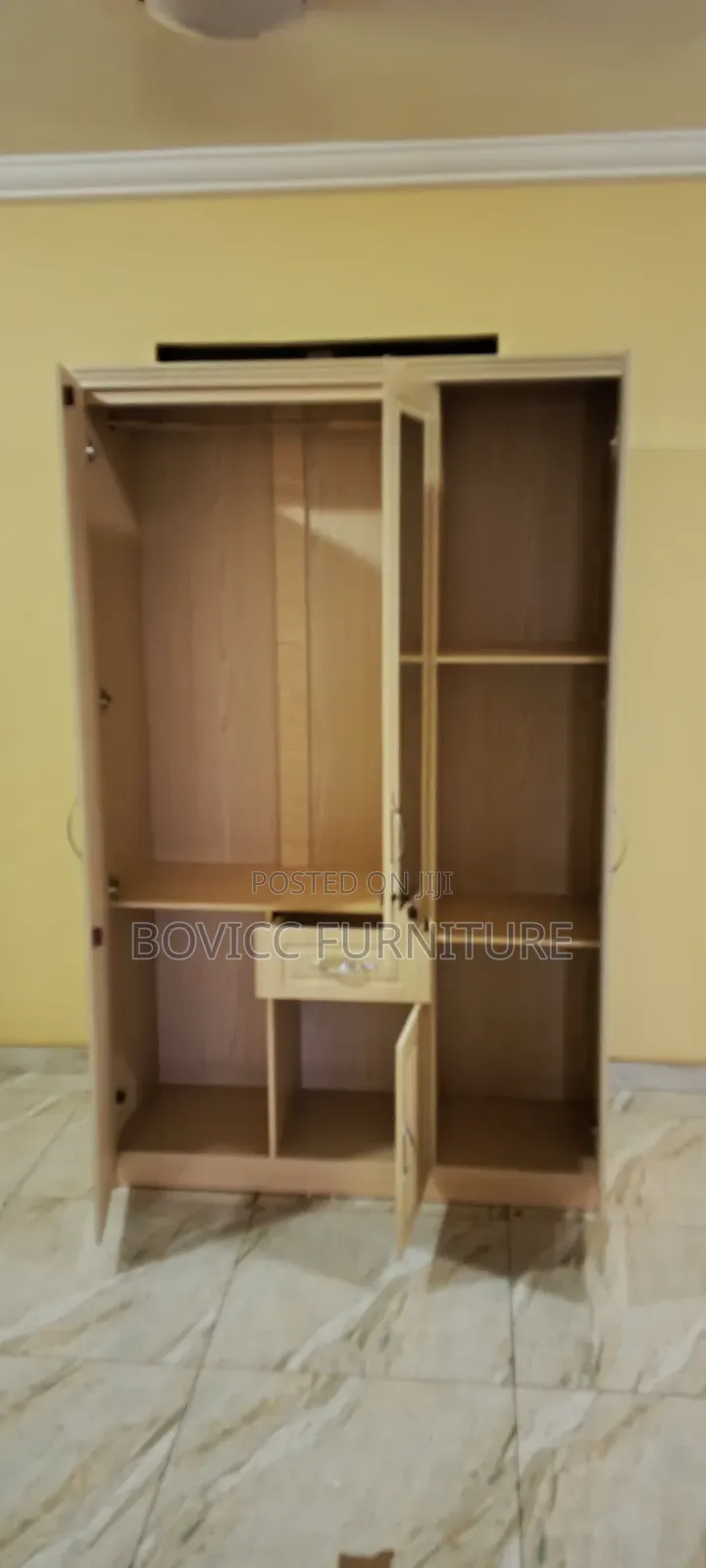 Quality 3 Door Wardrobe
