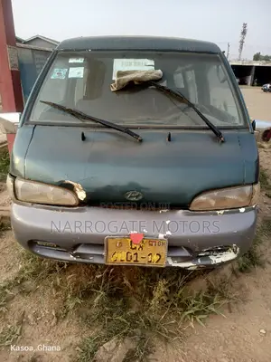 Hyundai H-100 2004 Green