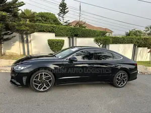 Hyundai Sonata 2022 Black