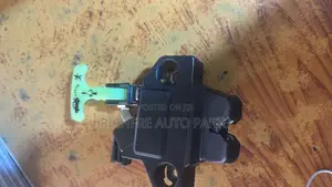 Toyota Corolla S Boot Lock